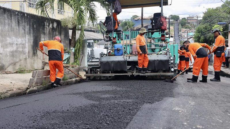 ‘Asfalta Manaus’ amplia frentes de obra e entrega ruas recapeadas na comunidade Campo Dourado 