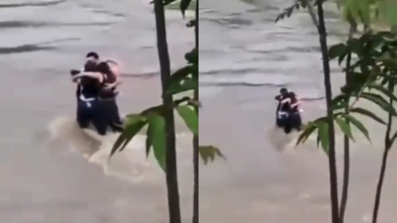 Vídeo: amigos se abraçam antes de serem arrastados por enchente