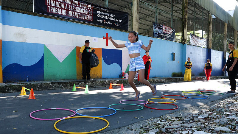 Prefeitura de Manaus proporciona manhã de diversão e integração com ‘Rua de Lazer’