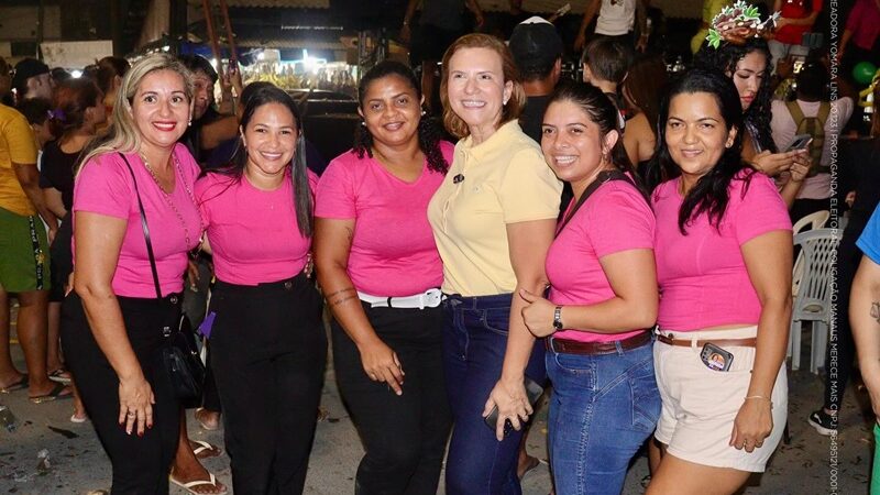 Vereadora Yomara Lins prestigiar o concurso de beleza das mulheres feirantes da Feira da Bola do Produtor