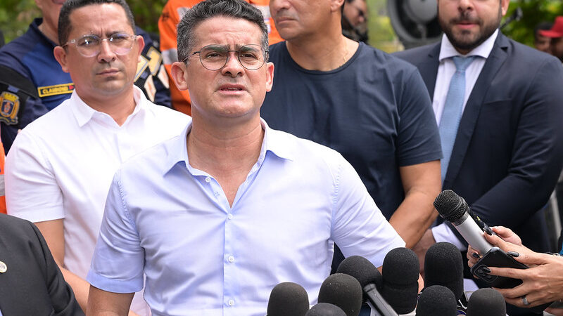 Prefeito David Almeida é alvo de falsas denúncias publicadas pela UOL durante a campanha eleitoral