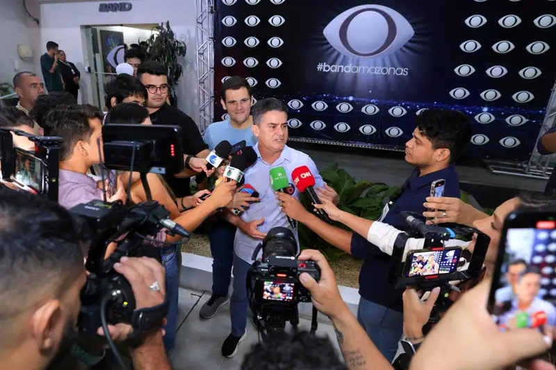 Camarão que dorme a onda leva”: Alberto Neto ganha dinheiro no Amazonas e investe em fazenda de camarão no Ceará