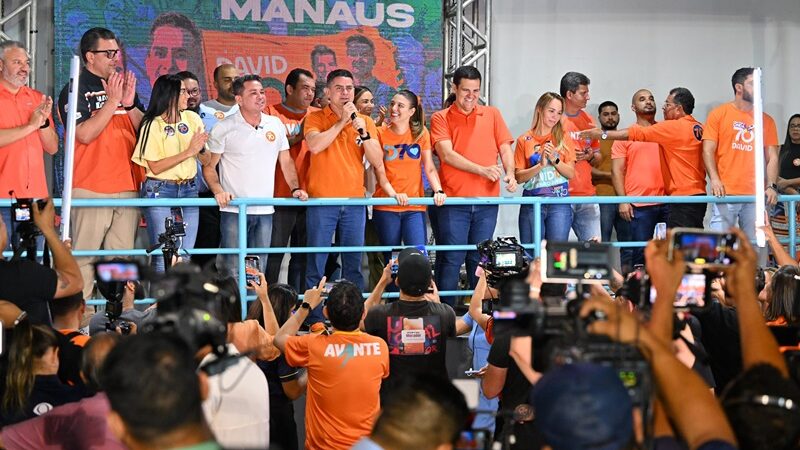 David Almeida lidera corrida à Prefeitura e está no segundo turno