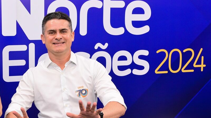 David Almeida e candidato a vice Renato Junior chegam na TV Norte para debate