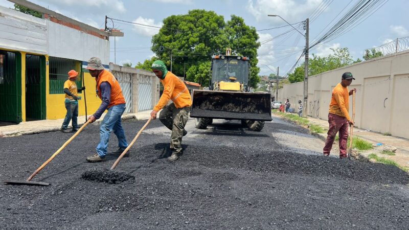 Prefeitura de Manaus trabalha na recuperação asfáltica de mais uma via no bairro Jorge Teixeira