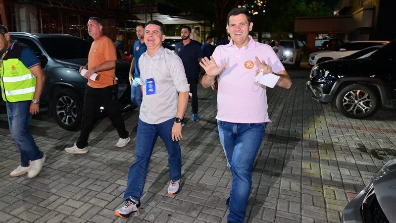 Prefeito David 70 chega na TV A Crítica para penúltimo debate