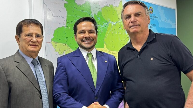 “Judas” abraça Bolsonaro, mas não solta a mão dos amigos de Lula – O vale Tudo de Capitão Alberto Neto