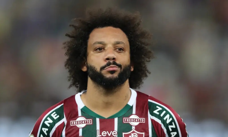 ESPORTE-Fluminense anuncia fim de contrato com Marcelo após confusão com Mano Menezes