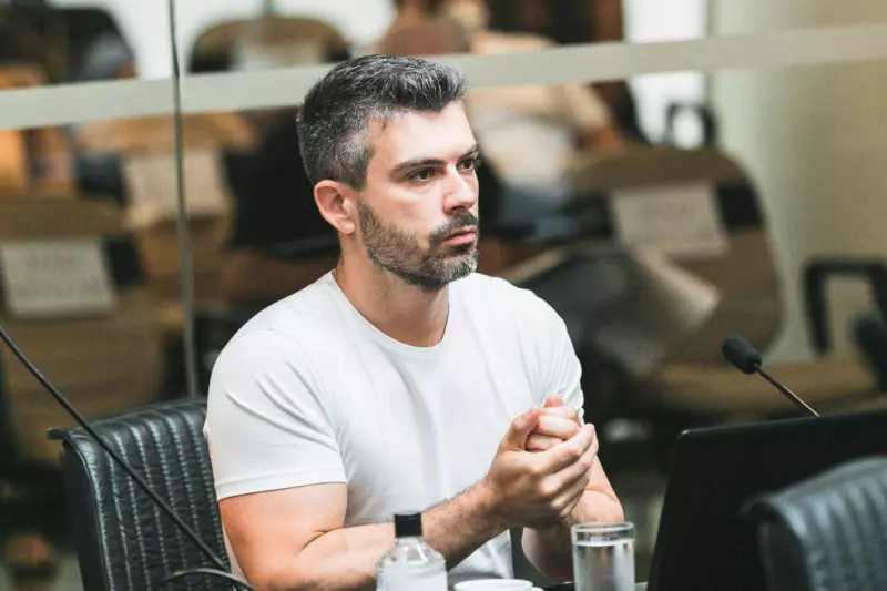 Novo secretário de Florianópolis cogita encerrar atendimentos e manda recado: ‘Não dê esmola’