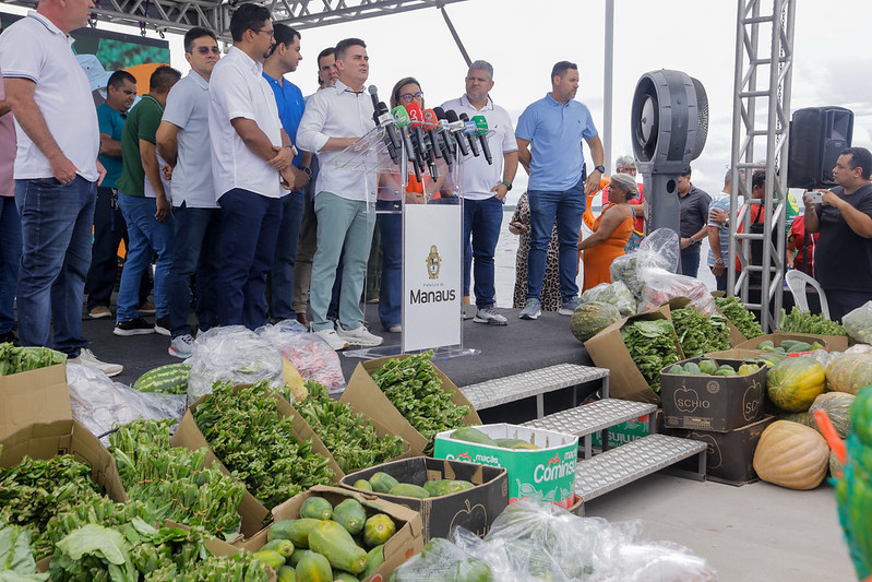 Prefeito David Almeida realiza entrega do Programa de Aquisição de Alimentos e fortalece a agricultura familiar