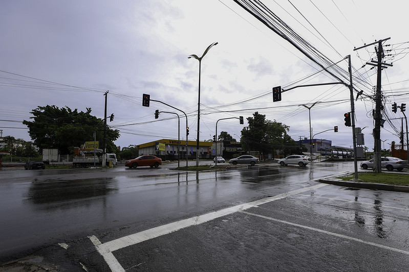 Prefeito David Almeida entrega 6ª intervenção viária do pacote de obras para melhorar trânsito de Manaus
