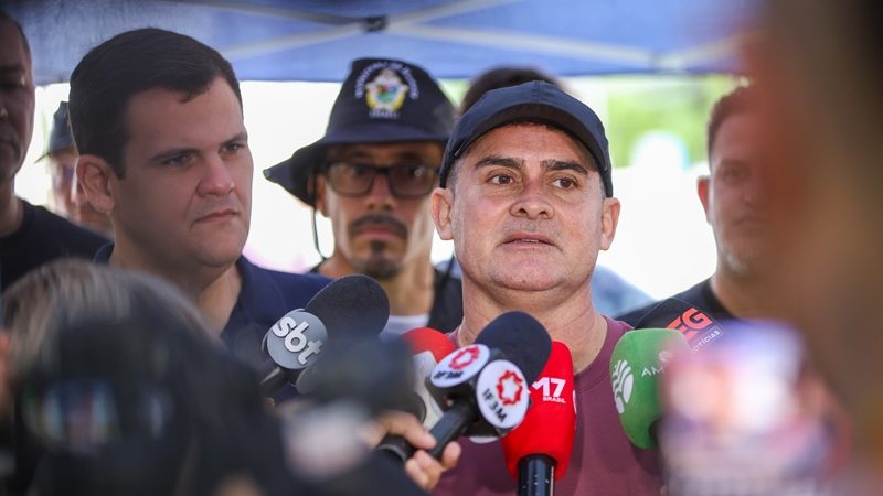 Anunciando futuras obras para Manaus, prefeito David Almeida entrega duas novas intervenções viárias neste domingo