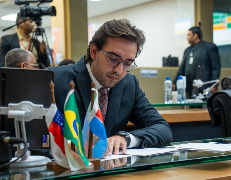 Deputado Thiago Abrahim alerta para políticas de prevenção de acidentes para reduzir mortes no trânsito, que atingem 50% dos motociclistas no AM