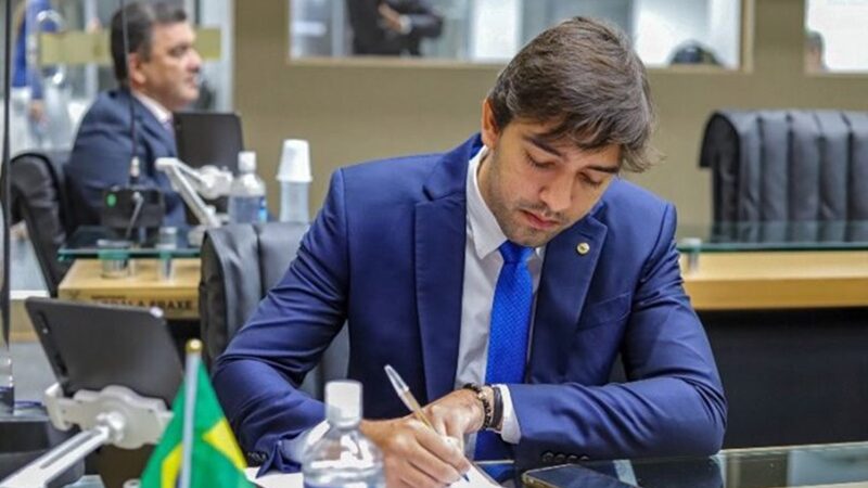 Deputado Thiago Abrahim alerta para políticas de prevenção de acidentes para reduzir mortes no trânsito, que atingem 50% dos motociclistas no AM