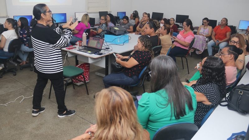 Educadores da Prefeitura de Manaus participam de formações do Projeto Integrado de Formação Continuada
