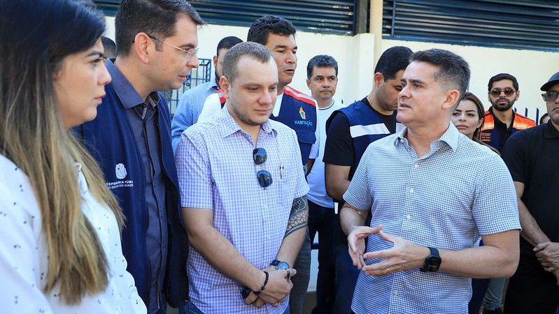 Prefeito David Almeida lança operação de cidadania para resgatar pessoas em situação de rua