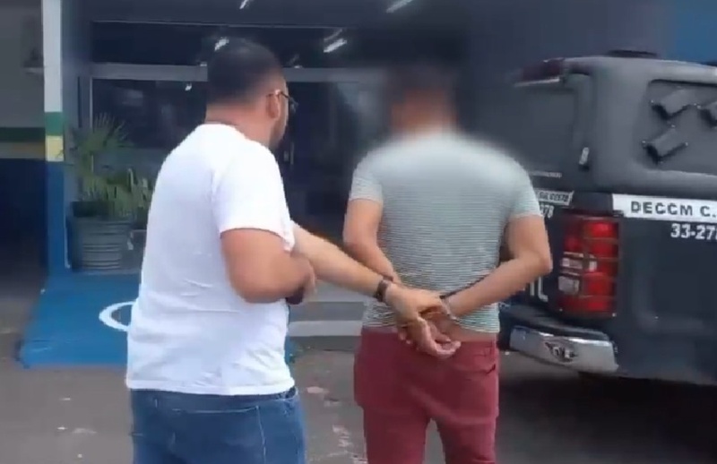 Em Manaus, barbeiro é pr3s0 por e$tuprar enteado após m0rte da mãe da vít1ma