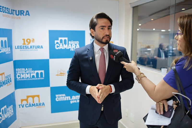 Projeto de Lei de Diego Afonso propõe faixas exclusivas de proteção para motociclistas em semáforos de Manaus