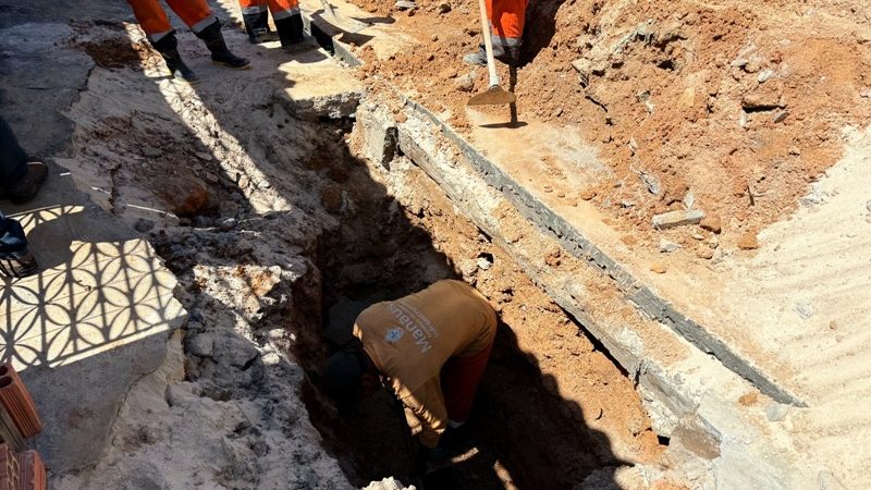 Prefeitura de Manaus atende moradores e recupera rede de drenagem profunda no bairro Petrópolis