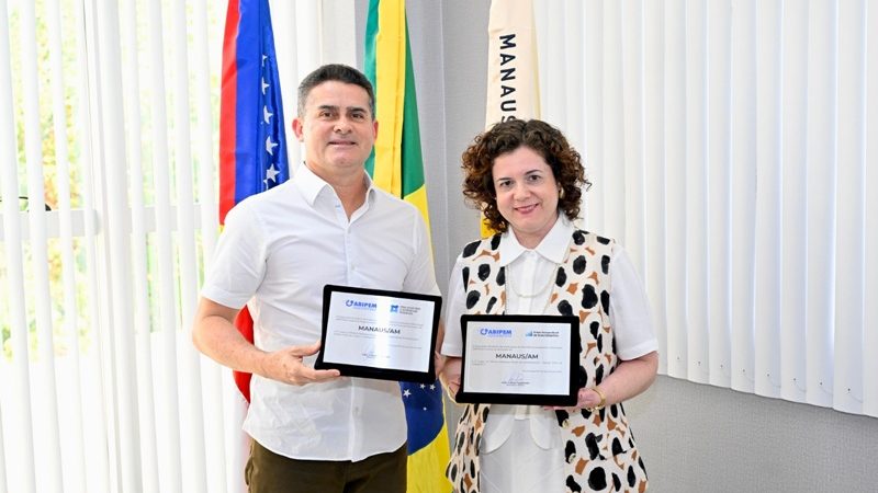 Prefeito David Almeida celebra reconhecimento nacional da Manaus Previdência com dois prêmios em congresso da Abipem
