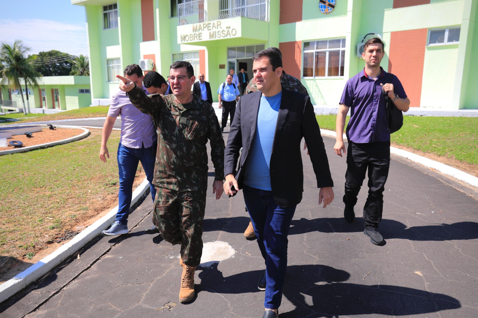 Prefeito em exercício Renato Junior participa de diálogo estratégico com o Exército para a criação de instituto de pesquisas na Amazônia