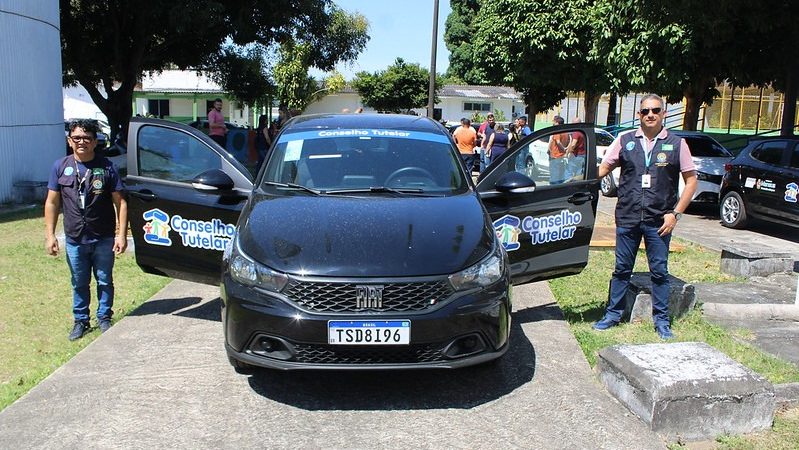 Prefeitura de Manaus realiza a entrega de 10 novos veículos aos Conselhos Tutelares