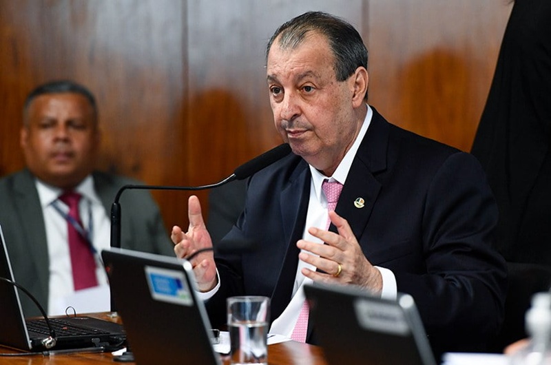 Senador Omar Aziz diz que conhece o Amazonas ‘de andar e olhar nos olhos’