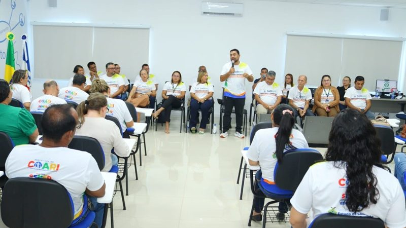 Capacitação prepara educadores de Coari para análise dos resultados dos SADEAM 2024