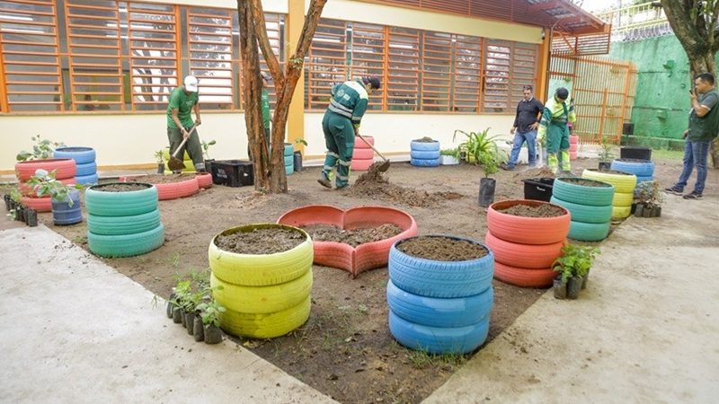 Prefeitura de Manaus aumenta a arborização da cidade com a implantação de mais de 40 pomares em oito meses