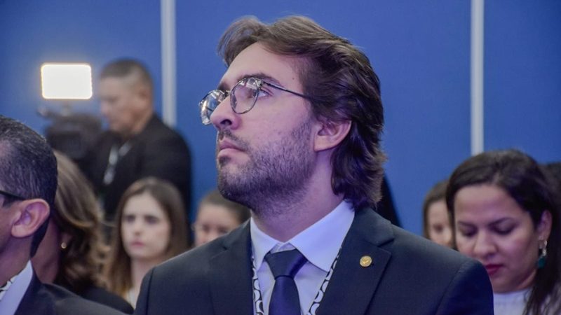 Deputado Thiago Abrahim propõe inclusão de noções básicas de direito constitucional em escolas públicas e privadas do Amazonas