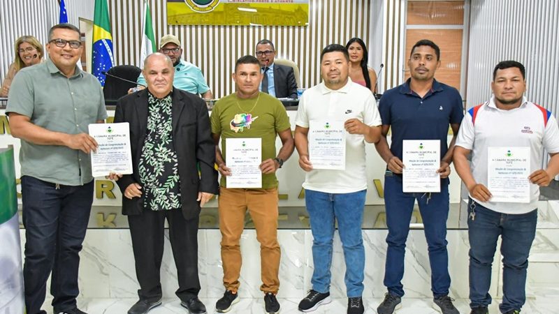 Prefeito Nicson Marreira esteve presente na sessão ordinária da Câmara Municipal de Tefé