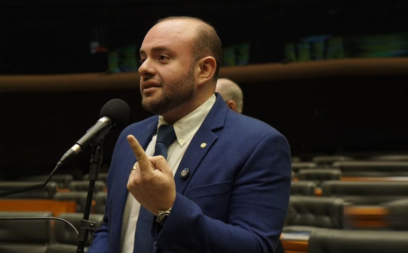 Senado aprova projeto de Fausto Jr que revoga leis antigas da Previdência Social