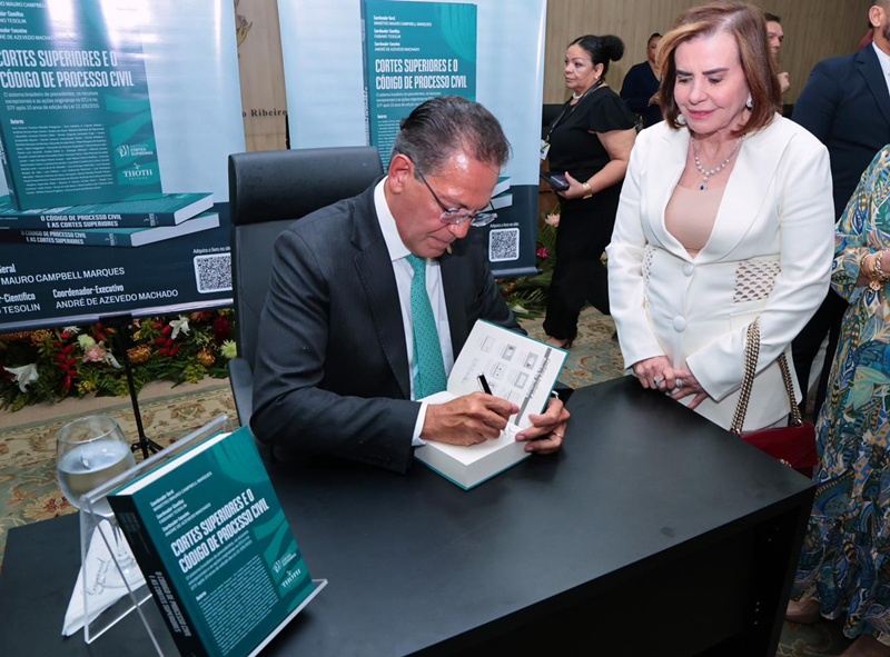 TCE-AM prestigia abertura de inspeção do CNJ e lançamento de obra jurídica no TJAM