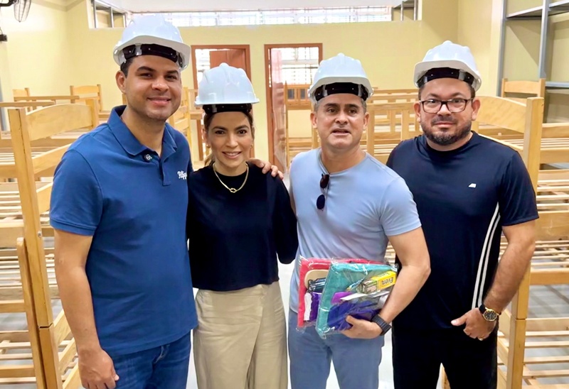 Prefeito David Almeida vistoria obras do Centro Pop, Casa de Passagem e CADS no Centro de Manaus