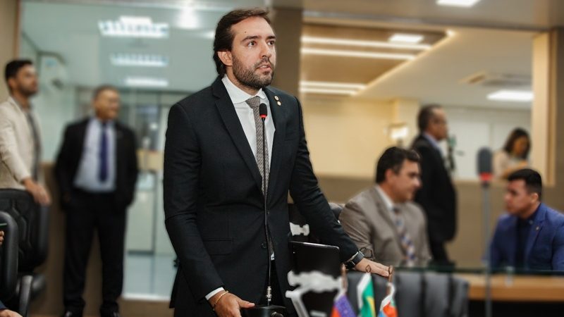 Deputado Thiago Abrahim apresenta projeto que estabelece penalidades para atos de violência em eventos esportivos no Amazonas
