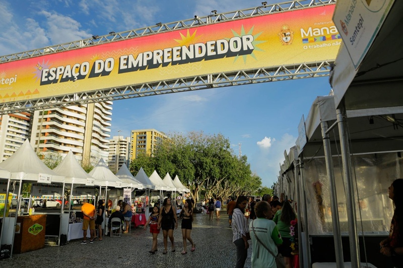 Prefeitura de Manaus abre inscrições para a ‘Feira Gastronômica de Natal’ no Espaço do Empreendedor Ponta Negra