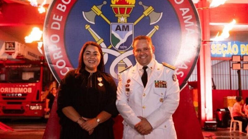 Prefeita de Maués, Macelly Veras, recebe a mais alta comenda do Corpo de Bombeiros do Amazonas