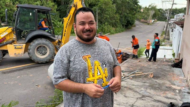 Prefeitura de Manaus realiza implantação de novos tubos de sistema de drenagem no conjunto Campos Elíseos
