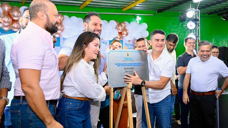 Prefeito David Almeida entrega Cmei reformado na zona Norte e reforça meta de alfabetização na idade certa em Manaus