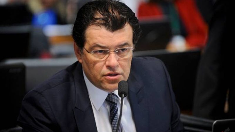 O senador Eduardo Braga afirmou que não é mais possível aceitar distorções e falta de transparência no sistema financeiro brasileiro.