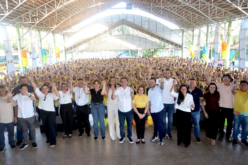 Deputado Thiago Abrahim participa da abertura do ano letivo de 2026 em Itacoatiara e destaca emendas para a educação