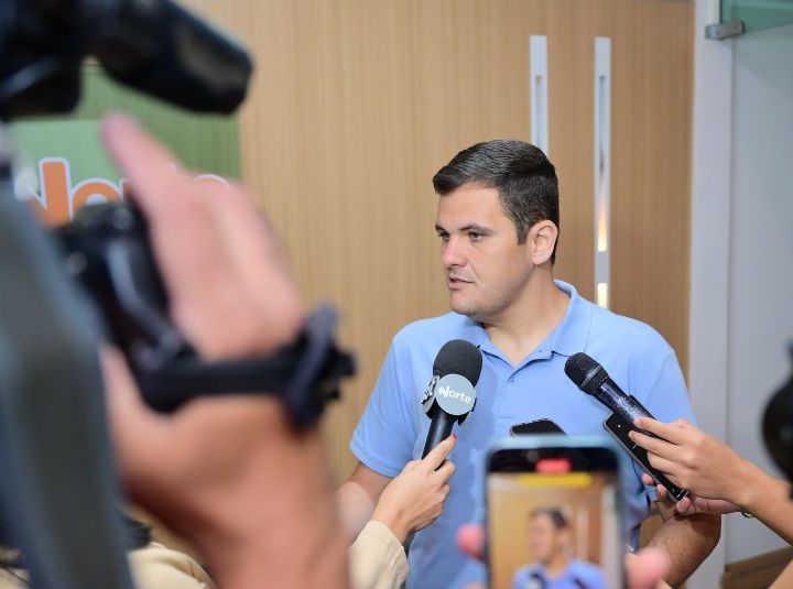 MOMENTO HISTÓRICO: Prefeito Renato Junior exalta entrada de Milton Hatoum na Academia Brasileira de Letras e celebra conquista da cultura amazonense