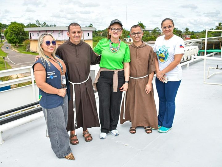 Barco Hospital São João XVIII realiza 29ª expedição em Tefé com atendimentos e cirurgias gratuitas.