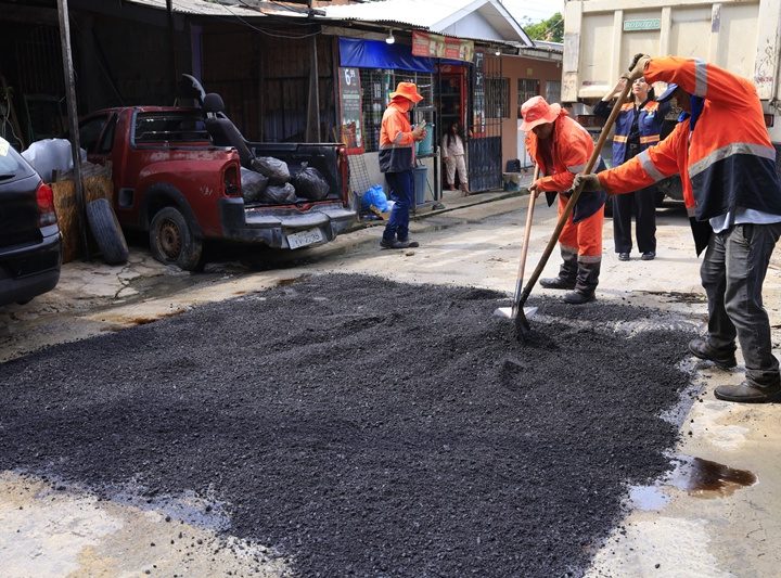 Prefeitura de Manaus revitaliza travessa no conjunto Riacho Doce e garante mais segurança e mobilidade para moradores