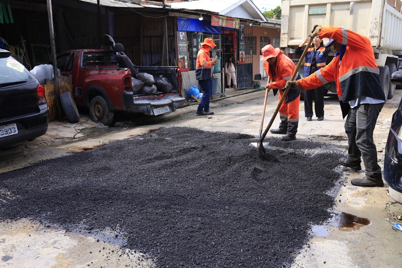 Prefeitura de Manaus revitaliza travessa no conjunto Riacho Doce e garante mais segurança e mobilidade para moradores