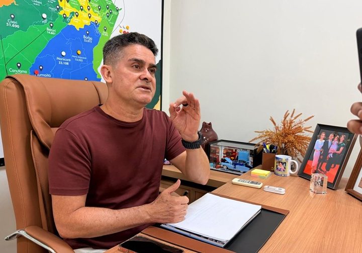 David Almeida questiona resultados do governo estadual e afirma que Amazonas vive uma das piores crises administrativas de sua história