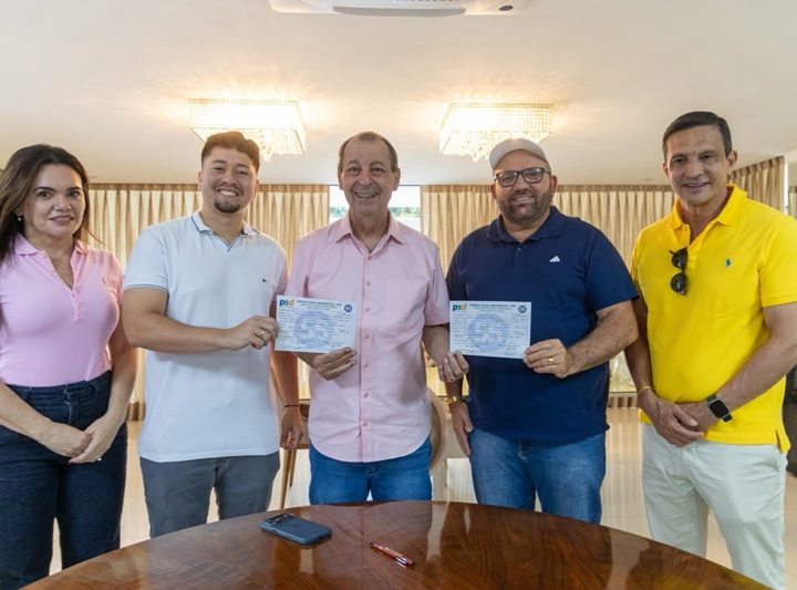 Partido de Omar Aziz amplia força no interior e mais três prefeitos se filiam durante o feriadão