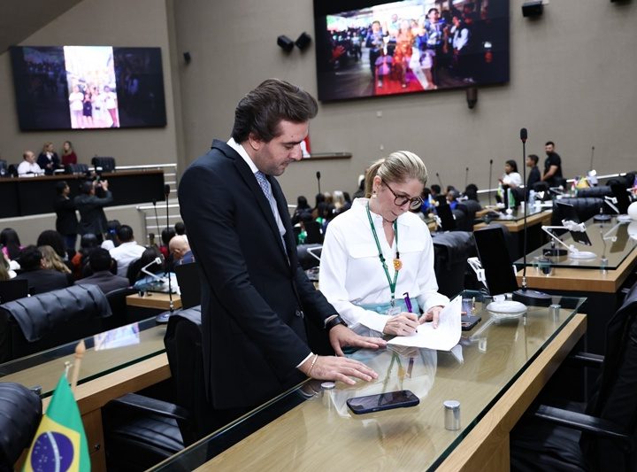 Lei de Thiago Abrahim amplia combate a fraudes com divulgação de informações no Amazonas