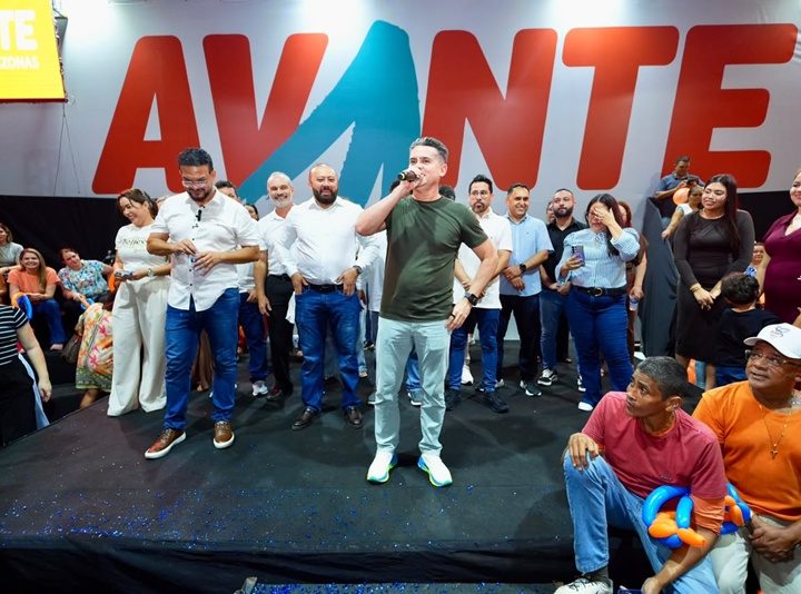 David Almeida lança pré-candidatura de Dalmir Salazar e reúne 1.200 profissionais da educação em Manaus