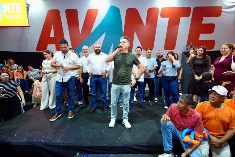 David Almeida lança pré-candidatura de Dalmir Salazar e reúne 1.200 profissionais da educação em Manaus